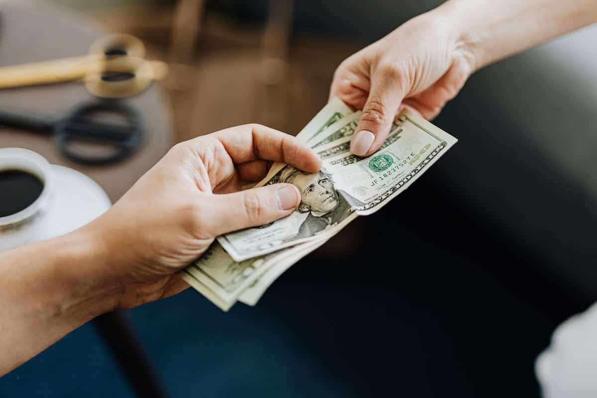 Discussion sur la négociation salariale et l'équité au travail