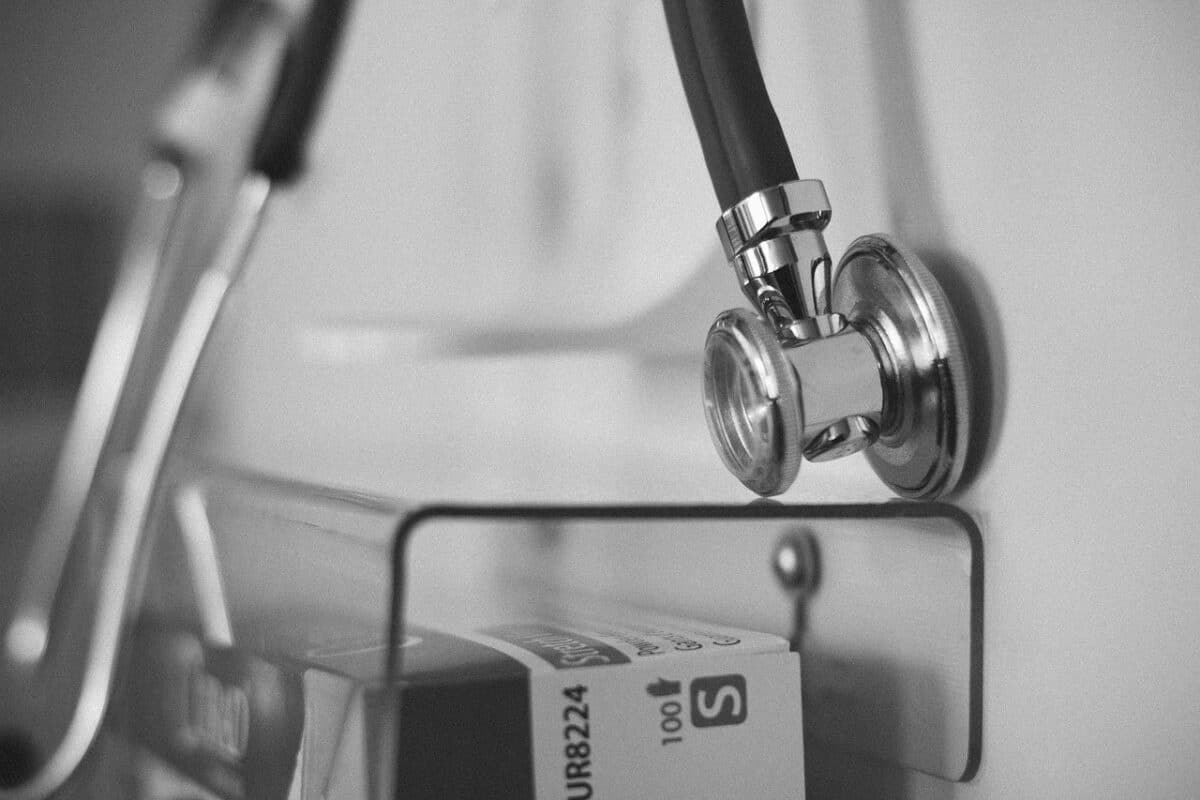 Mallette médicale adaptée aux besoins d'une infirmière libérale en tournée